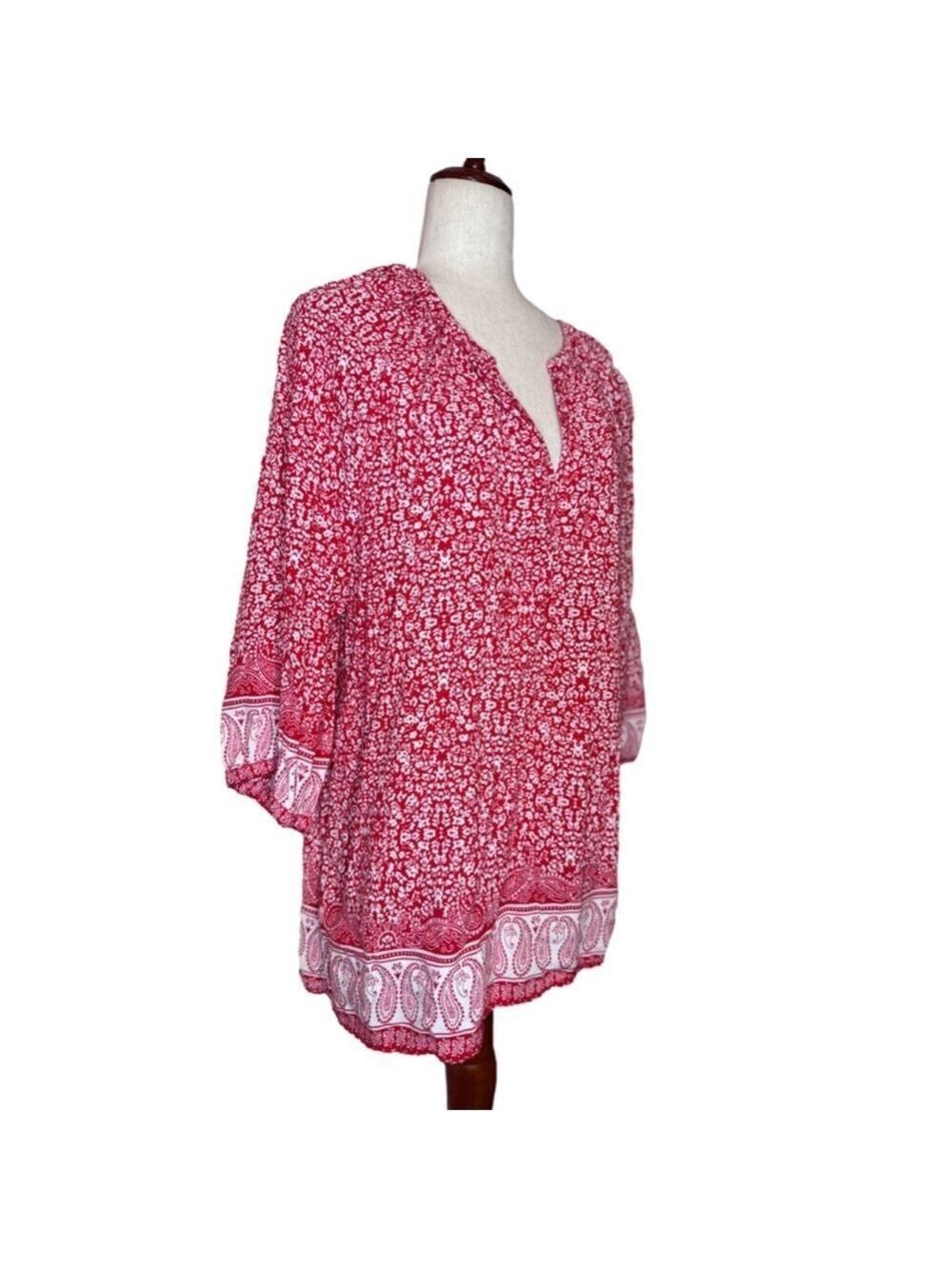Jones & Co. red shirt so 1x. 100% rayon. Long sleeve lightweight, white flowers - Picture 2 of 10